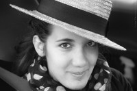 EMELINE MANIERE (Set decorator)